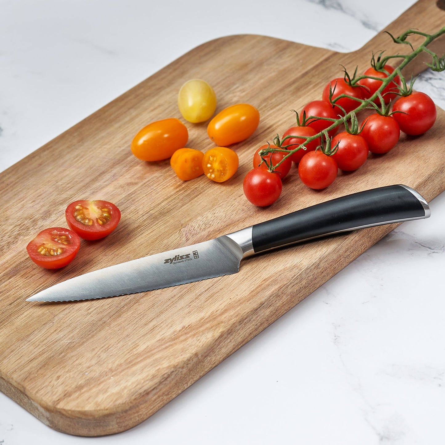 Comfort Pro Serrated Paring Knife 11cm / 4½"