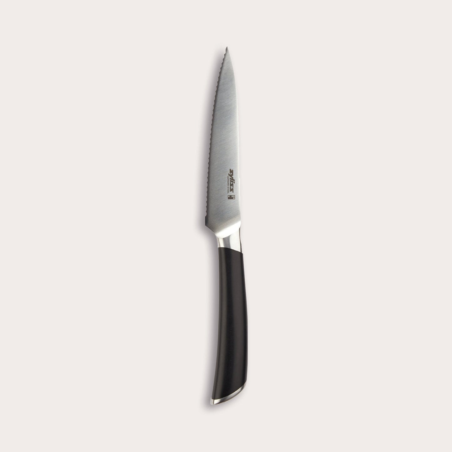 Comfort Pro Serrated Paring Knife 11cm / 4½"