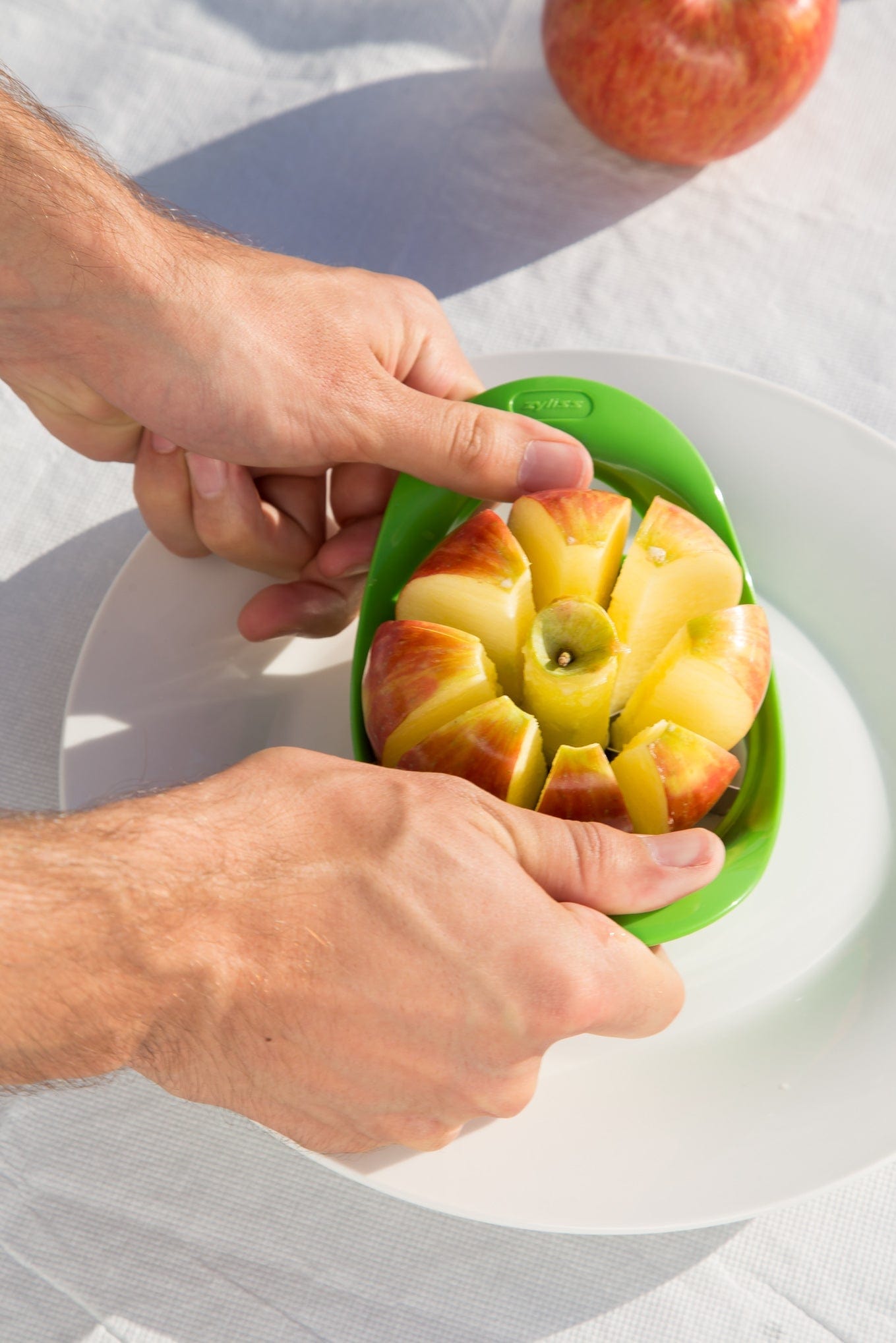 Apple divider