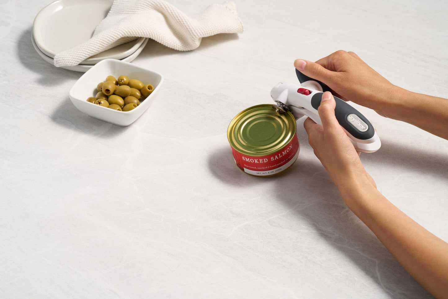 Lock lift can opener gray