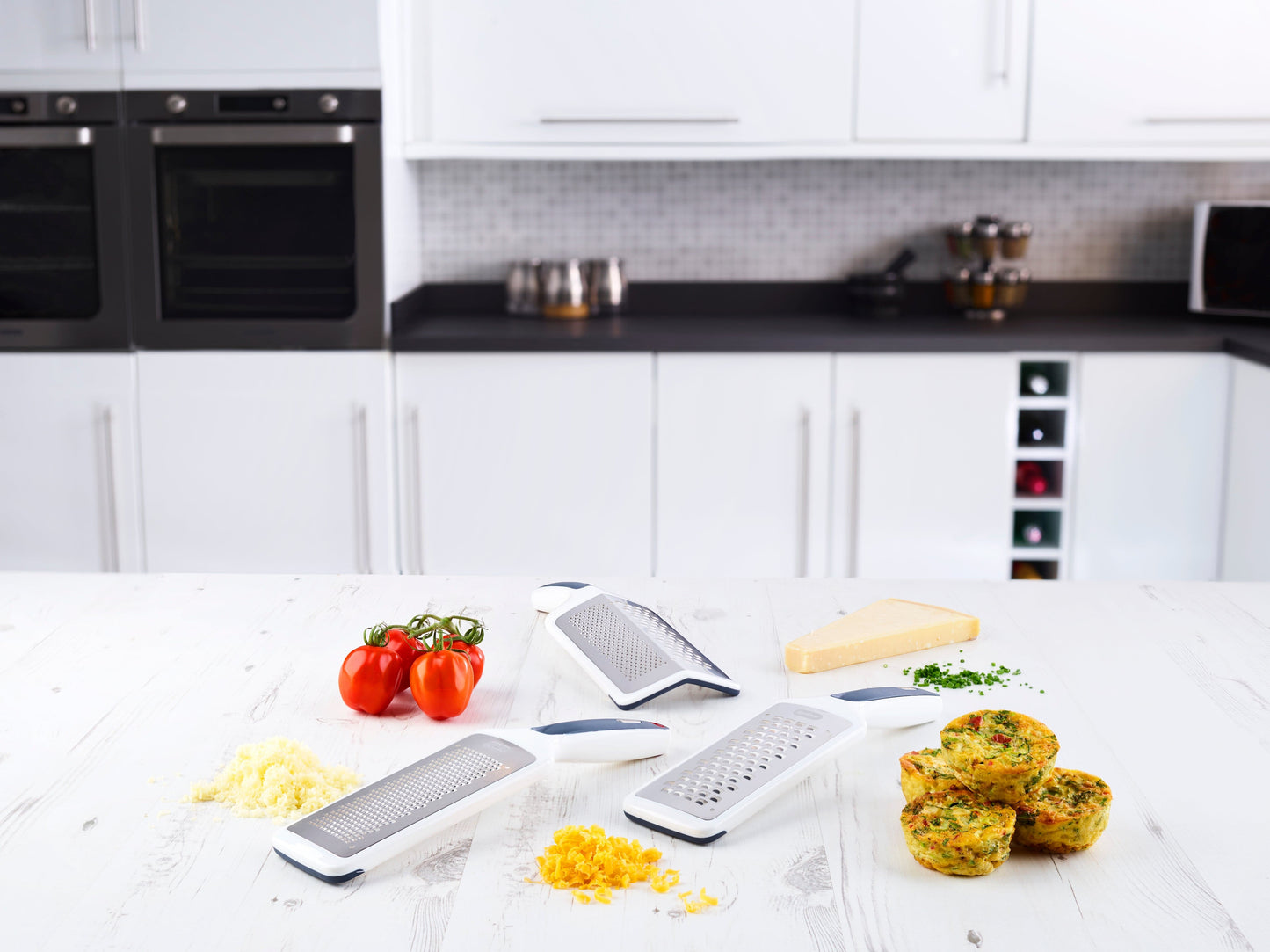 Smoothglide dual grater
