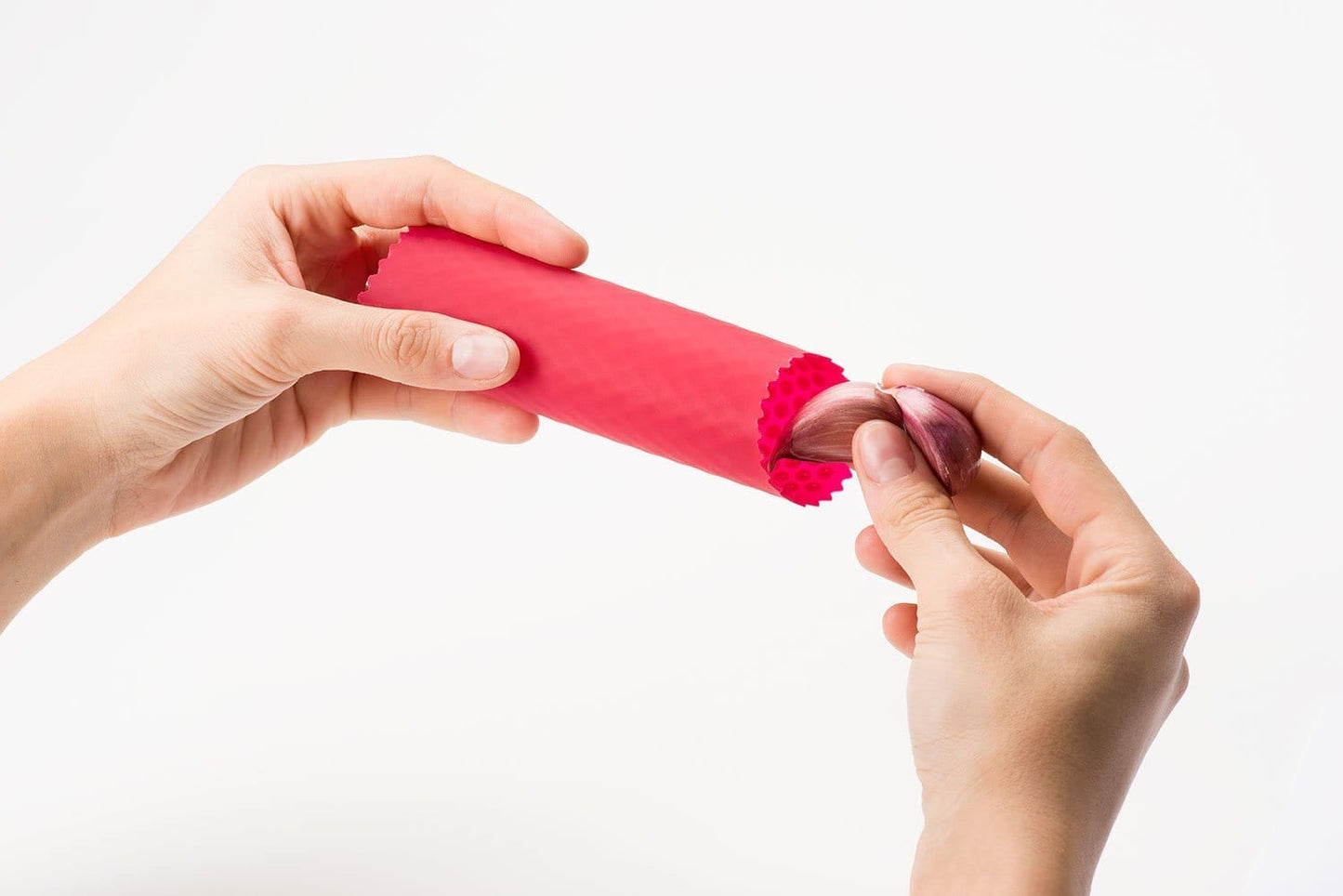 Garlic peeler